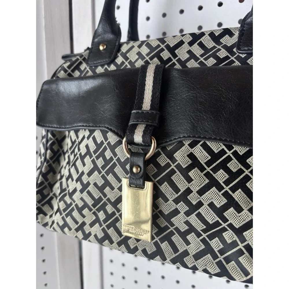 Tommy Halfiger Logo Top Handle Handbag Purse Satchel Black Faux Leather Fabric‎